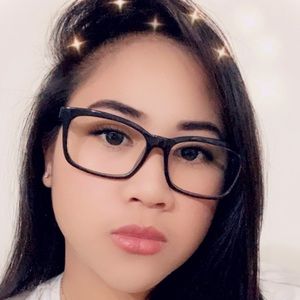 Meet your Posher, Leslie joy